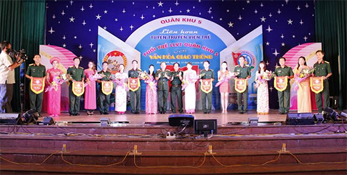 Thông điệp “khẩn” về an toàn giao thông của tuổi trẻ Quân khu 5