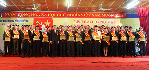 Lấp lánh màu áo Bộ đội Cụ Hồ