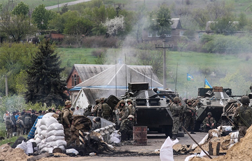 Ukranie: Đụng độ tiếp diễn ở Mariupol và Slavyansk