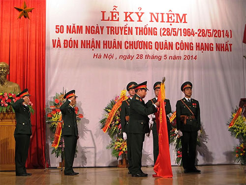 Cục Đối ngoại-Bộ Quốc phòng đón nhận Huân chương Quân công hạng Nhất