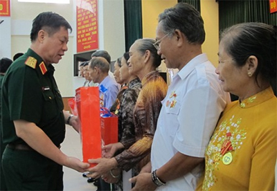 Gặp mặt đại biểu người có công huyện Phong Điền, Thừa Thiên - Huế