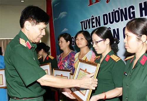 Mạch nguồn gia đình quân giới