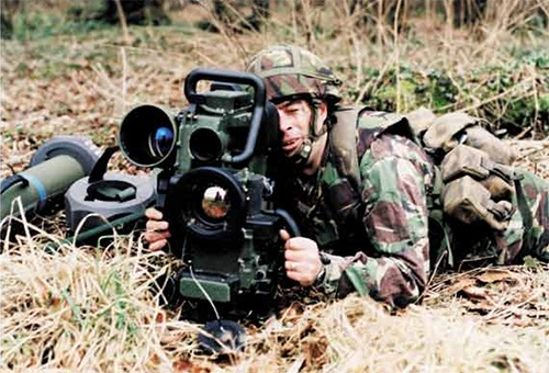 Ba Lan giới thiệu tổ hợp tên lửa chống tăng nội địa