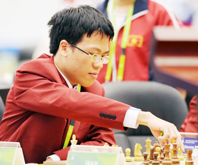 Đội cờ vua nam Việt Nam xuất sắc cầm hòa Armenia ở Olympiad 2014
