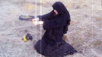 Chân dung nữ nghi phạm trong vụ khủng bố ở Pa-ri