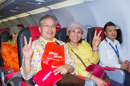 Hàng không tiếp tục đẩy mạnh chính sách bán vé giá 0 đồng