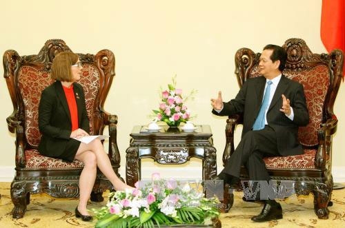 Thủ tướng Nguyễn Tấn Dũng tiếp Thống đốc bang O-re-gơn, Hoa Kỳ