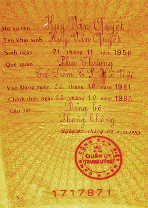 Nhớ những ngày viết Thẻ đảng viên