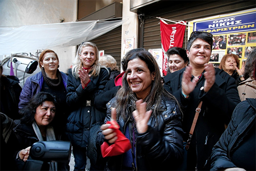 Niềm vui mong manh thời hậu “thắt lưng buộc bụng”