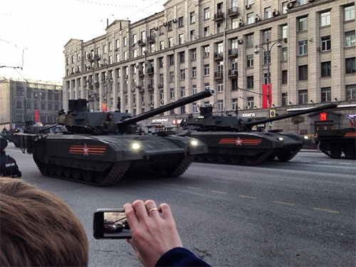 Lộ diện hình ảnh thực tế của xe tăng T-14 Armata