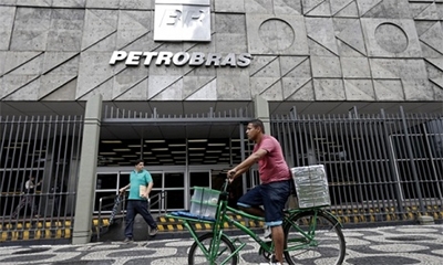 Petrobras lại “gây sóng” trên chính trường Bra-xin