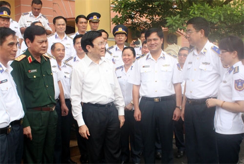 Tận dụng cơ hội, vượt qua thách thức, sớm đưa nước ta trở thành nước công nghiệp theo hướng hiện đại (*) 