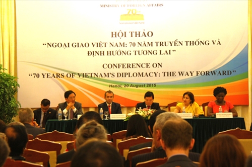 Ngoại giao Việt Nam phát huy truyền thống, hướng tới tương lai