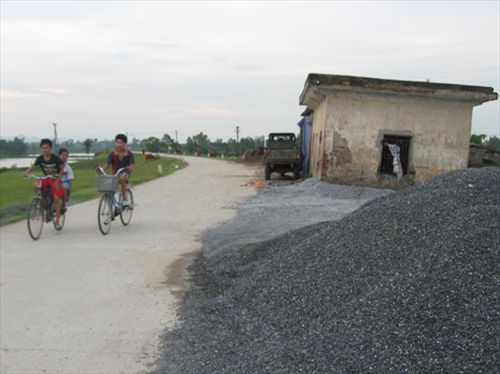 Báo động tình trạng vi phạm pháp luật về đê điều 