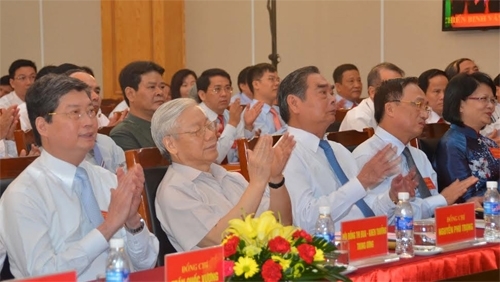 Tổng Bí thư Nguyễn Phú Trọng dự Đại hội thi đua yêu nước Văn phòng Trung ương Đảng