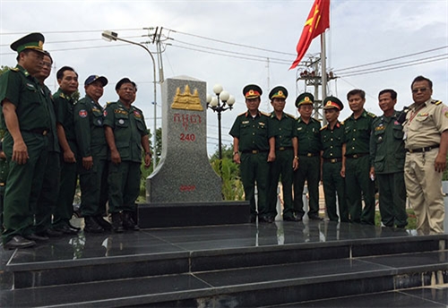 Xây dựng biên giới Tây Nam hòa bình, ổn định và phát triển