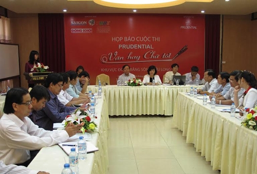 Khởi động cuộc thi “Prudential – văn hay chữ tốt” năm 2015 khu vực Đồng bằng sông Cửu Long