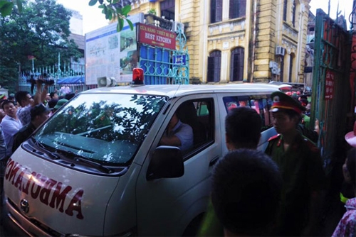 Vụ sập nhà cổ ở Hà Nội: Phát hiện nạn nhân thứ hai đã tử vong