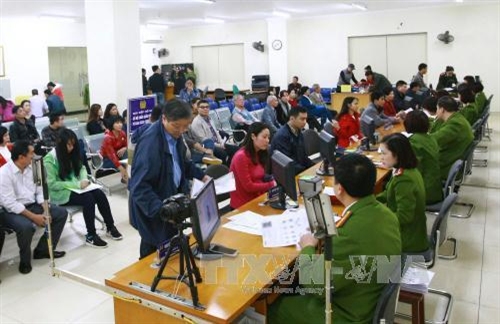 Hà Nội: Hơn 1.000 người đăng ký thẻ căn cước công dân trong ngày đầu tiên 