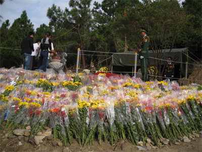 Ngàn hoa thành kính