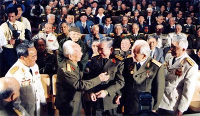 “Tôi chỉ như giọt nước trong biển cả”