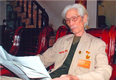 Nghèn nghẹn thúng cơm nơi chiến hào