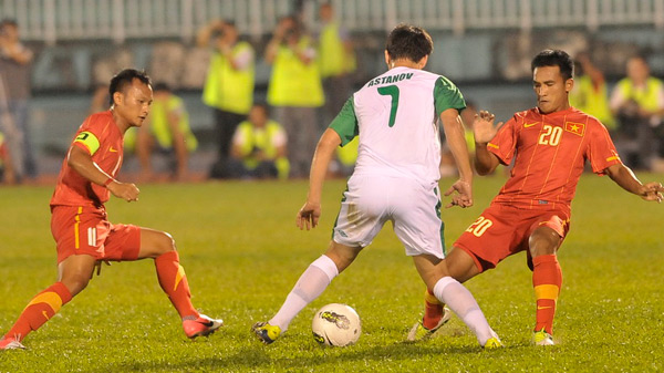 Tấn Trường mắc lỗi, ĐTVN thua ngay ở trận đầu ra quân