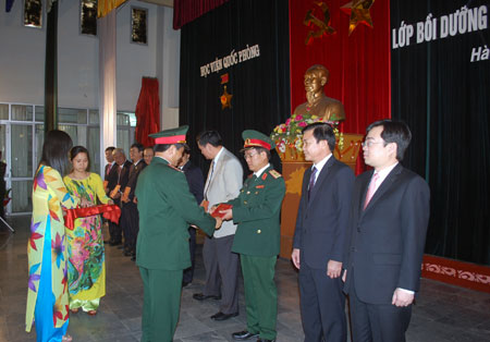 100% học viên lớp bồi dưỡng kiến thức QP-AN khóa 46 đạt khá, giỏi