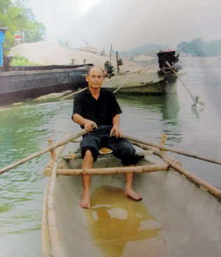 Anh Nghị vớt xác