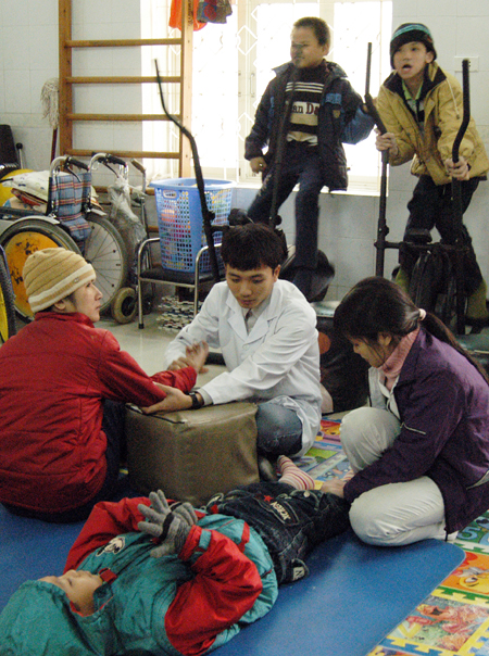 Chung tay khắc phục nỗi đau da cam