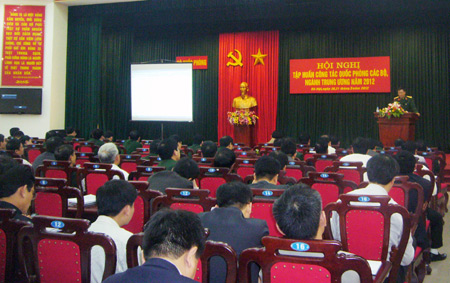 Tập huấn công tác quốc phòng