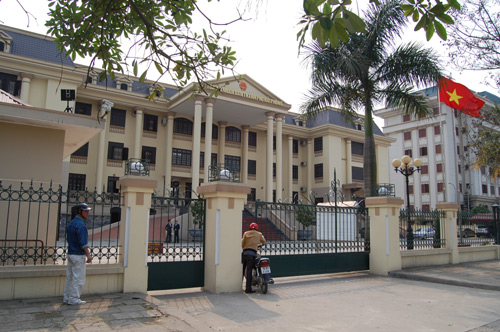 Bắt đầu xét xử  nguyên Chủ tịch HĐQT Vinashin và đồng phạm