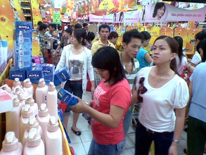 Giá các mặt hàng thiết yếu cơ bản ổn định