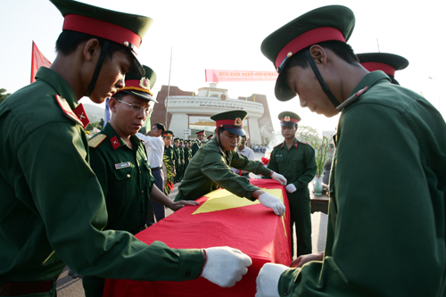 Đất nước Lào thương nhớ các anh