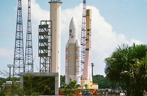 Vệ tinh VINASAT – 2 sẵn sàng rời bệ phóng