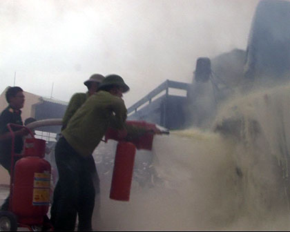 Tập huấn nghiệp vụ quân y – xăng dầu năm 2012