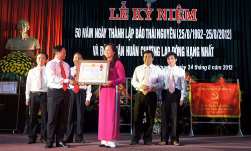 Báo Thái Nguyên kỷ niệm Ngày thành lập và đón nhận Huân chương Lao động hạng Nhất