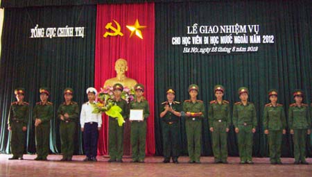 Gần 200 học viên đi học tập, nghiên cứu ở nước ngoài
