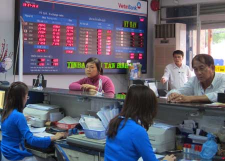 Ngân hàng gỡ vướng cho doanh nghiệp