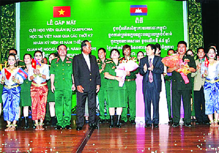 Kết nối tình đoàn kết, gắn bó