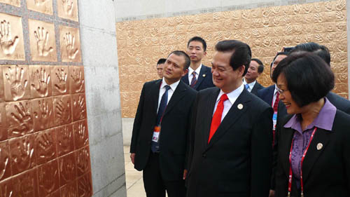 Thủ tướng Nguyễn Tấn Dũng dự lễ khai mạc CAEXPO tại Nam Ninh: Sự cộng hưởng của hợp tác ASEAN-Trung Quốc