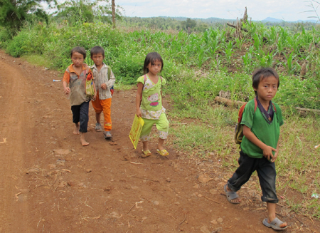 Ea Kiết (Cư Mgar, Đắc Lắc): Dân lập làng giữa rừng… và những hệ lụy