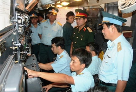 Kiểm tra công tác tác chiến, huấn luyện tại Quân chủng Phòng không - Không quân