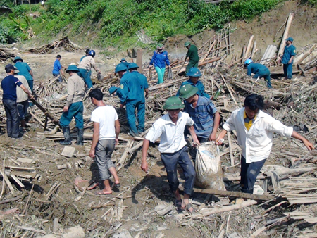 Rút kinh nghiệm khắc phục lũ quét tại xã Nậm Lúc, huyện Bắc Hà (Lào Cai): Chỉ huy linh hoạt, sử dụng lực lượng hợp lý