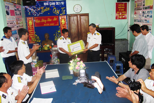 Xuân sớm trên nhà giàn DK1/10