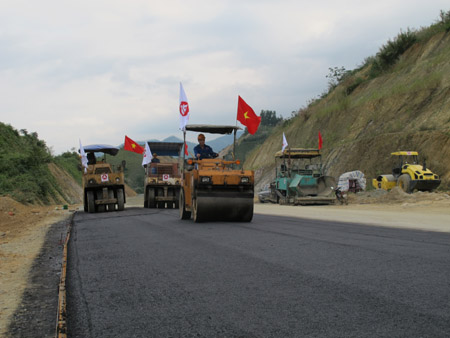 Tăng ca, tăng kíp những ngày cận Tết