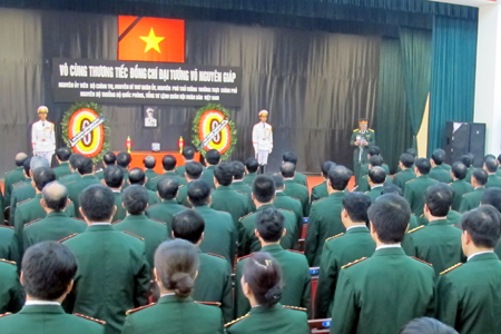 Các đơn vị tổ chức lễ viếng Đại tướng Võ Nguyên Giáp