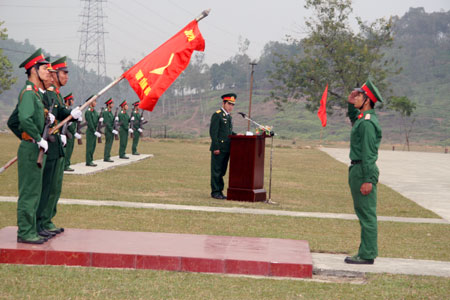 Hoàn thành tốt nhiệm vụ huấn luyện chiến sĩ mới đợt 2 năm 2013 