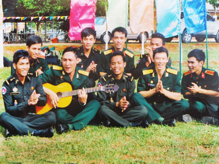 Vun đắp cho vườn hoa hữu nghị