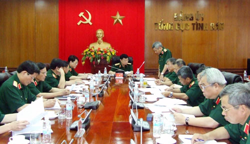 Thượng tướng Ngô Xuân Lịch thăm và làm việc tại Tổng cục 2